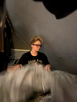 kcmo1010 online show from December 3, 2025, 9:13 pm