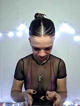 maryjanestar online show from February 6, 2025, 1:38 am