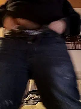 Snapshot of Pourleplasirs chatting on February 5, 2025, 2:29 am Pourleplasirs online show from February 5, 2025, 2:29 am