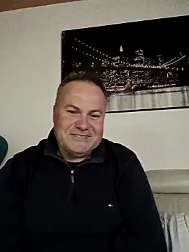 Pourleplasirs online show from May 16, 2026, 11:36 pm