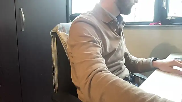 bullyboyy online show from February 20, 2025, 2:57 pm