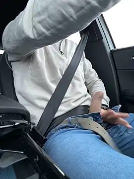 bullyboyy online show from February 26, 2025, 6:58 am