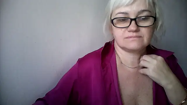 Mayya4321 online show from October 5, 2025, 6:23 am