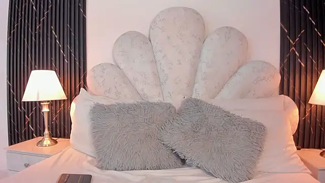 Ariana greenblat online show from April 2, 2026, 12:03 pm