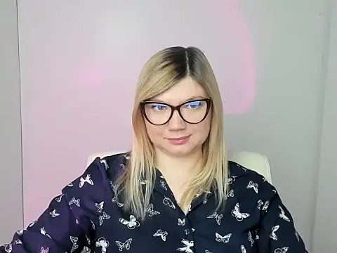 Lola moree online show from October 23, 2025, 5:51 am