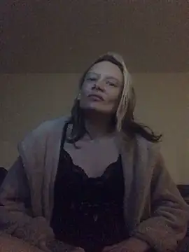 blondey206 online show from March 12, 2025, 12:20 am