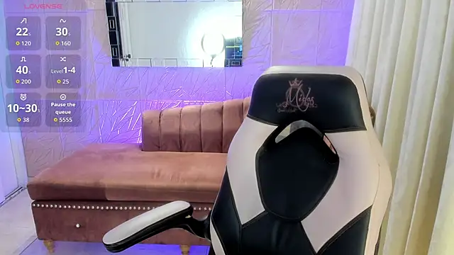 miss isabella m online show from April 10, 2026, 1:38 pm