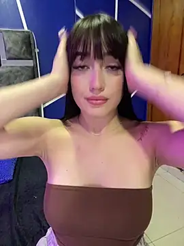 Melody rousse  online show from December 19, 2025, 9:00 pm