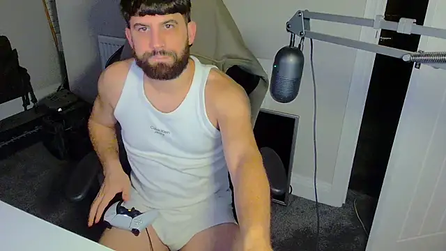 Snapshot of lucas_kazimm chatting on November 13, 2025, 6:18 pm lucas kazimm online show from November 13, 2025, 6:18 pm