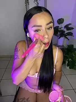 Snapshot of meli_ortiz_ chatting on February 11, 2026, 2:22 pm meli ortiz online show from February 11, 2026, 2:22 pm