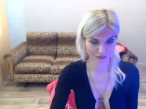 SexyBeatriice online show from November 7, 2025, 7:19 am