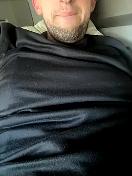 Snapshot of Eriic8888 chatting on October 1, 2025, 11:38 am Eriic8888 online show from October 1, 2025, 11:38 am