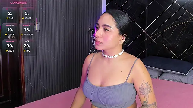 Estefy gomez09 online show from October 30, 2025, 4:03 am