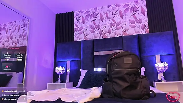 Snapshot of CandyLuxury__ chatting on March 9, 2025, 1:56 am CandyLuxury online show from March 9, 2025, 1:56 am