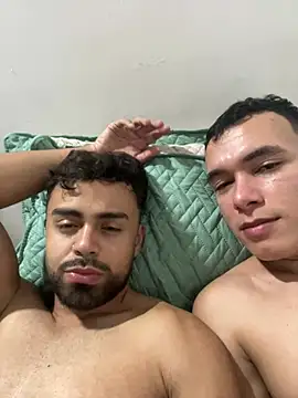 hornytwins15 online show from March 8, 2025, 4:34 am