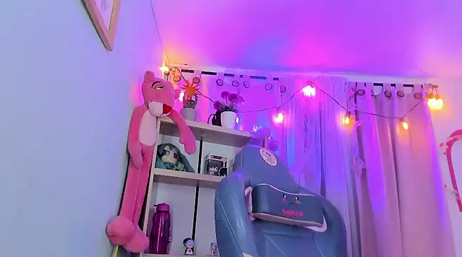 Nalia adams online show from February 5, 2025, 1:37 am