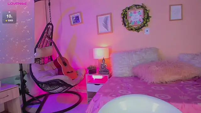 Nalia adams online show from March 5, 2025, 12:44 pm