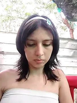 Maiden-Hot online show from February 26, 2025, 7:49 pm