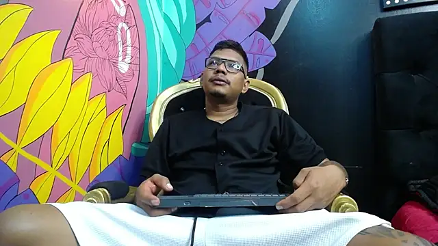 Snapshot of Saipadpuer30 chatting on March 3, 2025, 3:30 am Saipadpuer30 online show from March 3, 2025, 3:30 am