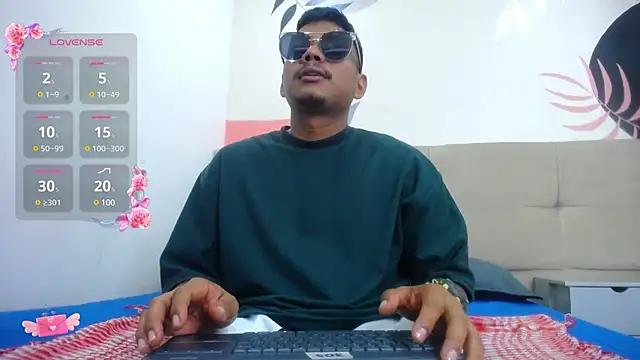 Snapshot of Saipadpuer30 chatting on March 9, 2025, 7:37 pm Saipadpuer30 online show from March 9, 2025, 7:37 pm