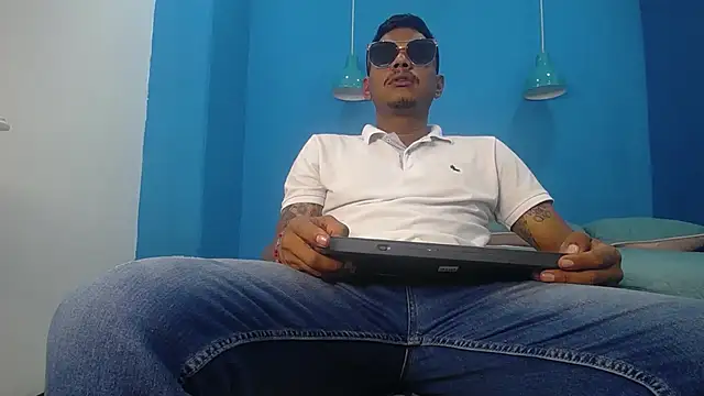 Snapshot of Saipadpuer30 chatting on March 11, 2025, 7:14 pm Saipadpuer30 online show from March 11, 2025, 7:14 pm