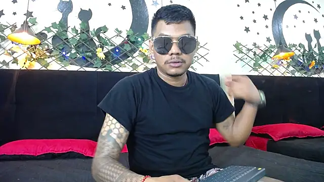 Snapshot of Saipadpuer30 chatting on March 13, 2025, 4:34 pm Saipadpuer30 online show from March 13, 2025, 4:34 pm