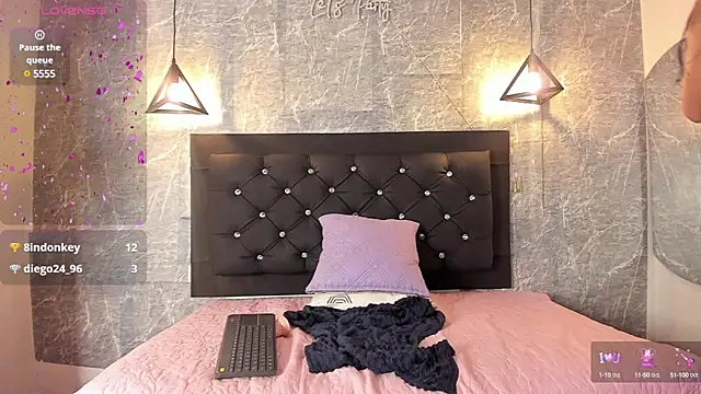 emberhodson online show from March 10, 2025, 7:50 pm