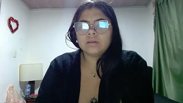 Snapshot of viccky_vick chatting on October 17, 2025, 3:20 am viccky vick online show from October 17, 2025, 3:20 am