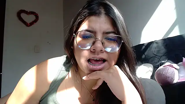 Snapshot of viccky_vick chatting on October 23, 2025, 8:40 pm viccky vick online show from October 23, 2025, 8:40 pm