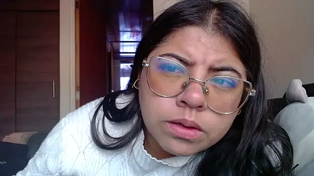 Snapshot of viccky_vick chatting on December 17, 2025, 9:32 pm viccky vick online show from December 17, 2025, 9:32 pm