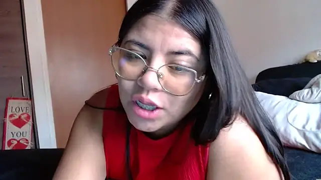 Snapshot of viccky_vick chatting on January 5, 2026, 5:27 pm viccky vick online show from January 5, 2026, 5:27 pm