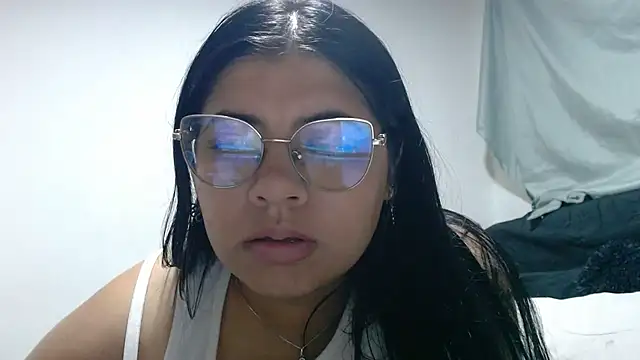 Snapshot of viccky_vick chatting on April 26, 2026, 11:46 pm viccky vick online show from April 26, 2026, 11:46 pm