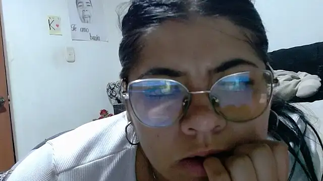 Snapshot of viccky_vick chatting on May 23, 2026, 3:01 am viccky vick online show from May 23, 2026, 3:01 am