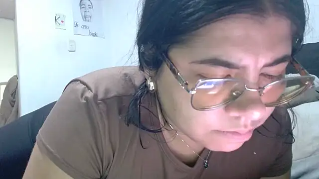 Snapshot of viccky_vick chatting on June 12, 2026, 1:48 am viccky vick online show from June 12, 2026, 1:48 am