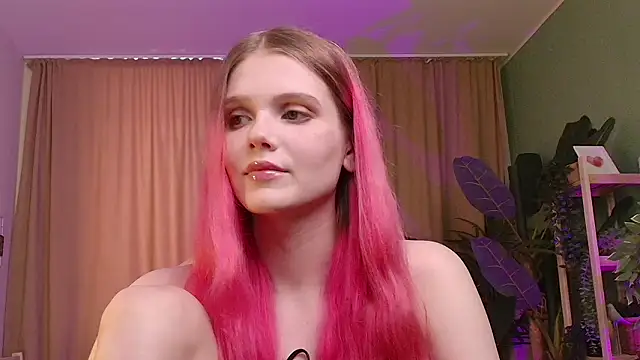 Gretchen Mol online show from February 6, 2026, 7:34 am