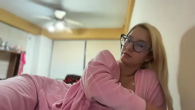 Snapshot of Mermaid-hana chatting on February 22, 2026, 10:14 am Mermaid-hana online show from February 22, 2026, 10:14 am