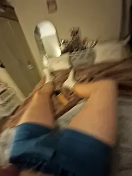 blueeyeblonde33 online show from February 2, 2025, 7:46 pm