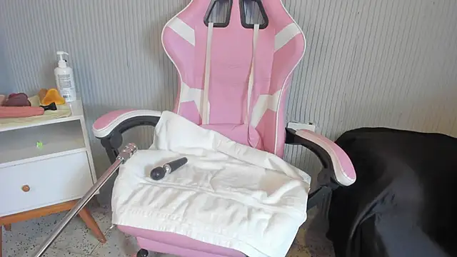 Snapshot of yeikafoxy chatting on February 10, 2026, 11:36 am yeikafoxy online show from February 10, 2026, 11:36 am