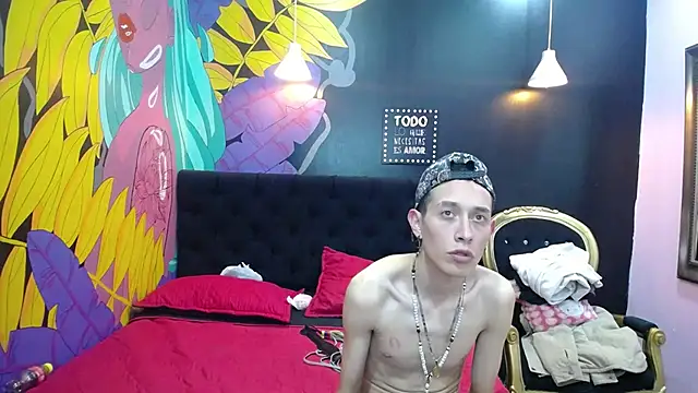 Snapshot of SimonAndJocelyn chatting on March 19, 2025, 11:14 pm SimonAndJocelyn online show from March 19, 2025, 11:14 pm