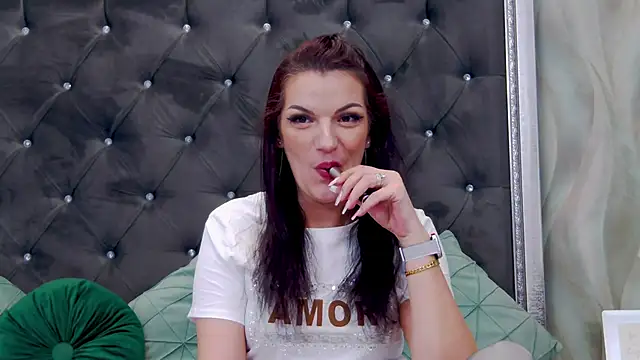 LissaAnn online show from February 26, 2025, 9:58 pm