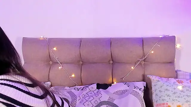 Miss veronicaa2 online show from February 5, 2025, 12:17 pm