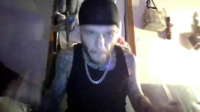 cruz815 online show from September 21, 2025, 6:15 am