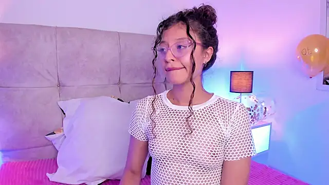 Snapshot of mac-sara chatting on March 17, 2025, 11:11 pm mac-sara online show from March 17, 2025, 11:11 pm
