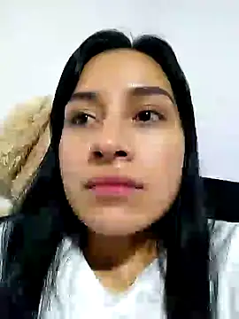 Marce0 online show from February 4, 2025, 2:39 am