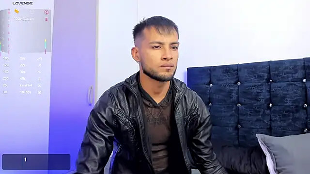 Max Conor1 online show from October 27, 2025, 1:04 pm