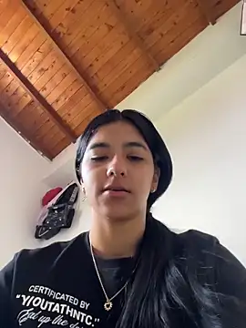 eva roseee online show from March 15, 2026, 4:24 pm