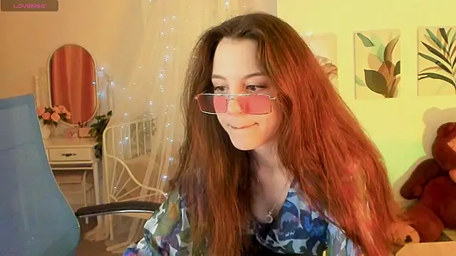 MilaStoyne online show from March 3, 2025, 6:04 am