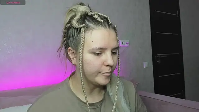 Jenny Jimmy online show from October 20, 2025, 9:21 am