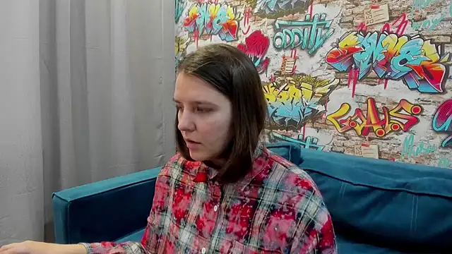 Jenny Jimmy online show from April 22, 2026, 9:22 am
