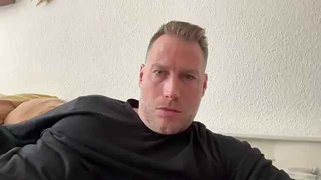 Christian87xxx online show from March 29, 2026, 11:10 am